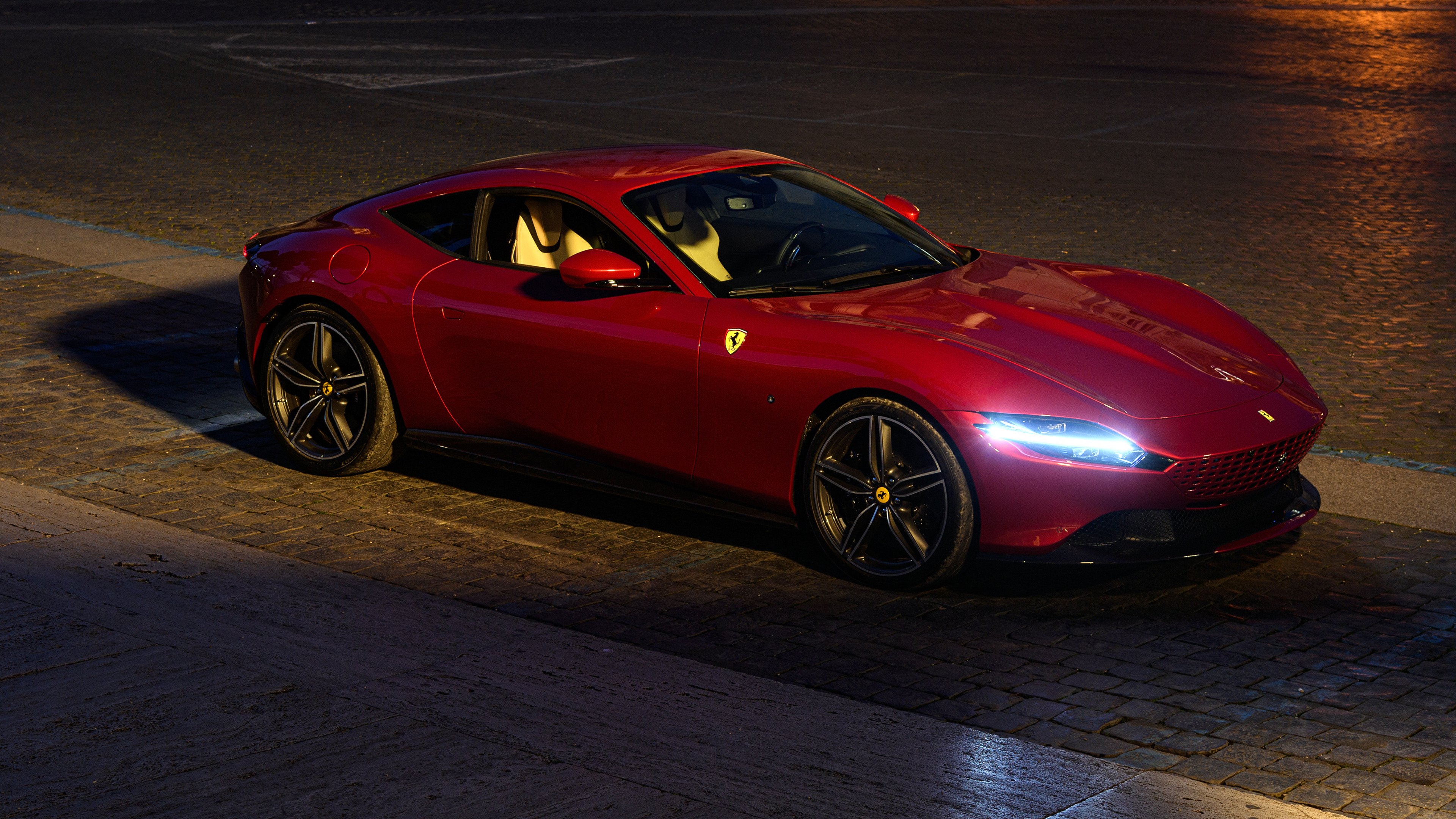 开云APP-_战术解析：选手如何应对对手的变化_，对手在比赛中表现的竞技水平