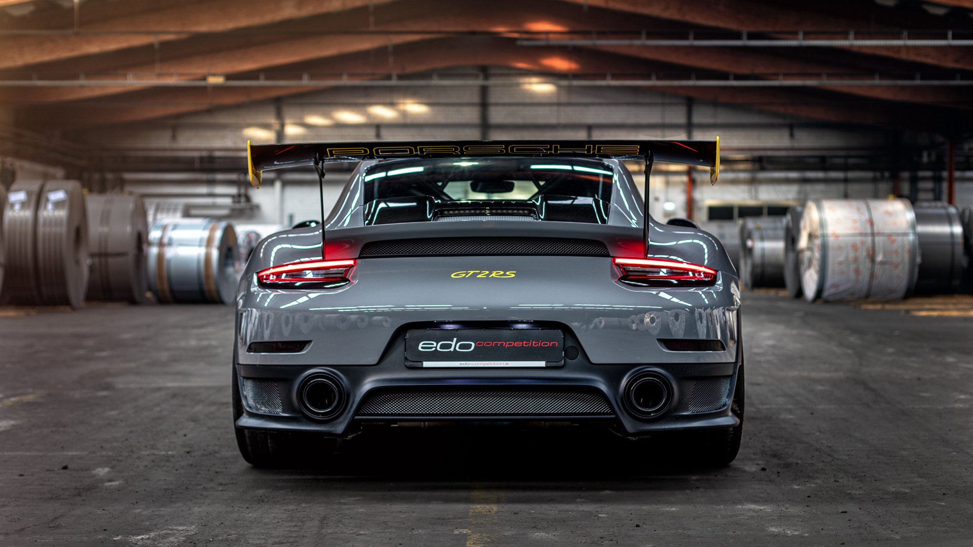 《电竞海外传播：国内战队走向国际舞台》，对比国外电竞发展,中国电竞未来的发展趋势是什么