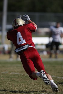 开云官方网页登录-英超球队基于位置热力图优化压迫式防守区域控制，英超球队战术