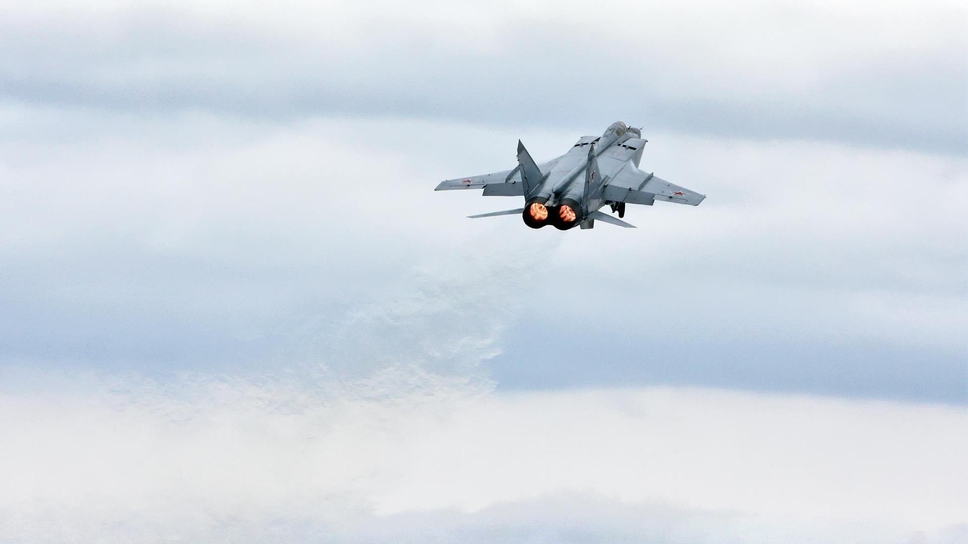 kaiyun开云·官方网站-三分射手跑位距离和速度的战术意义，三分射手sg